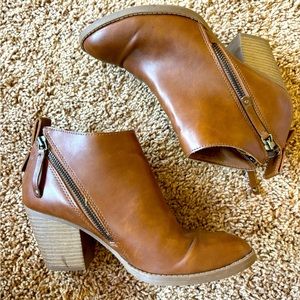 DV Dolce Vita Solid Brown Leather Double Side Zip-Up Ankle Booties Women’s 8
